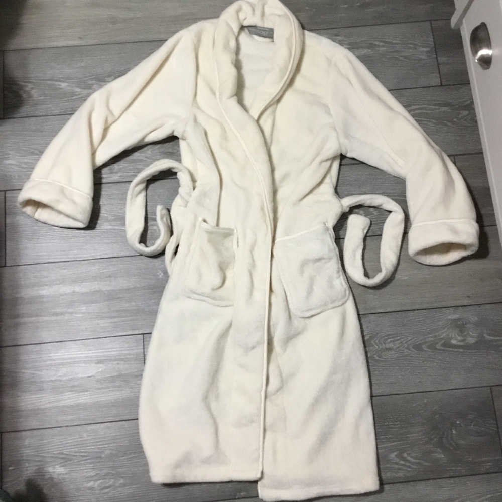 Brookstone N.A.P. Ultra Plush Soft Cozy Belted Bathrobe S/M
